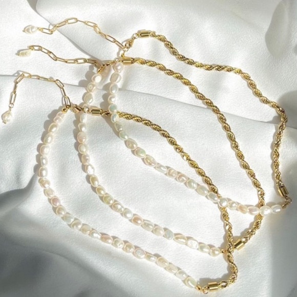 Half Pearl Half Chain Necklace Handmade - Picture 2 of 2